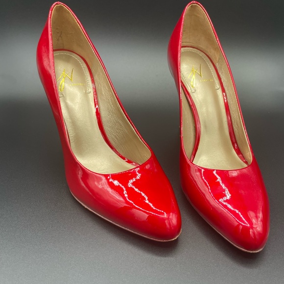 REDUCED PRICE J Vincent Red Patent Leather Dress Pump $5.95 Shipping - Picture 2 of 6